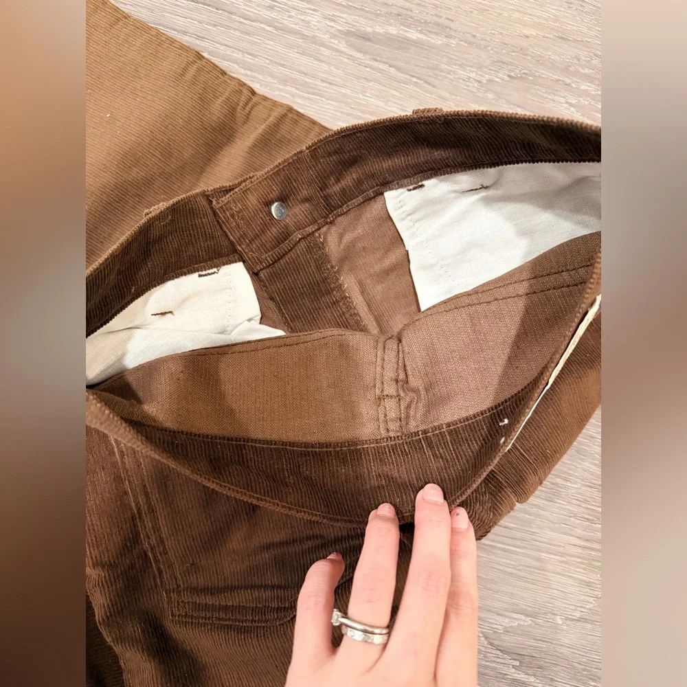 Vintage 1980s Deadstock Levi’s 746 Brown Corduroy Pants